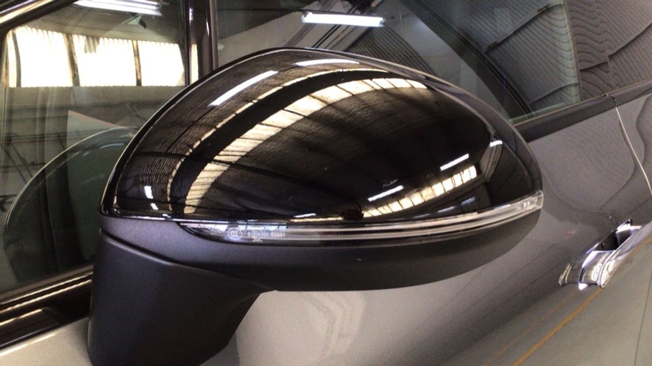 Foto Mercedes-Benz EQE 16