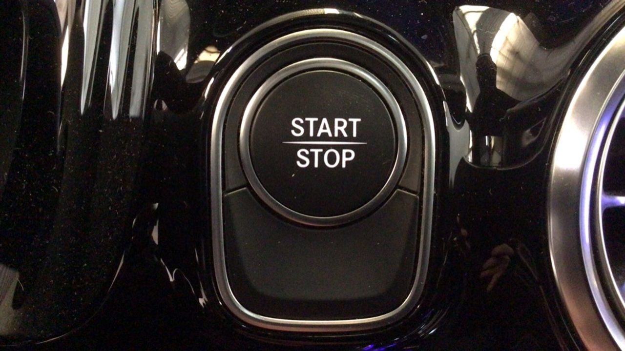 Foto Mercedes-Benz EQA 24