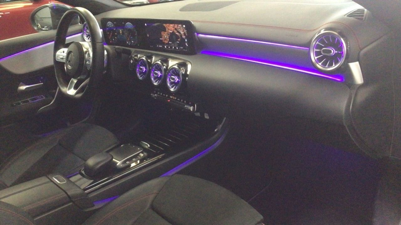 Foto Mercedes-Benz Clase CLA 10