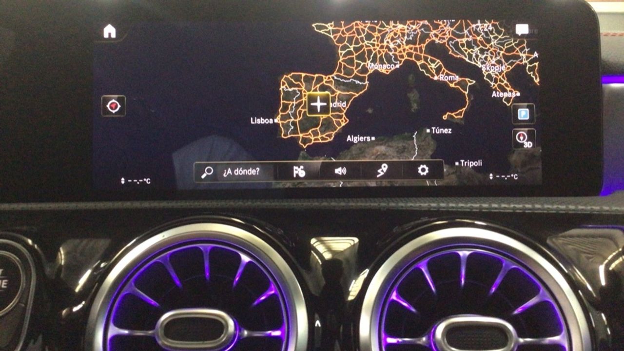 Foto Mercedes-Benz Clase CLA 21