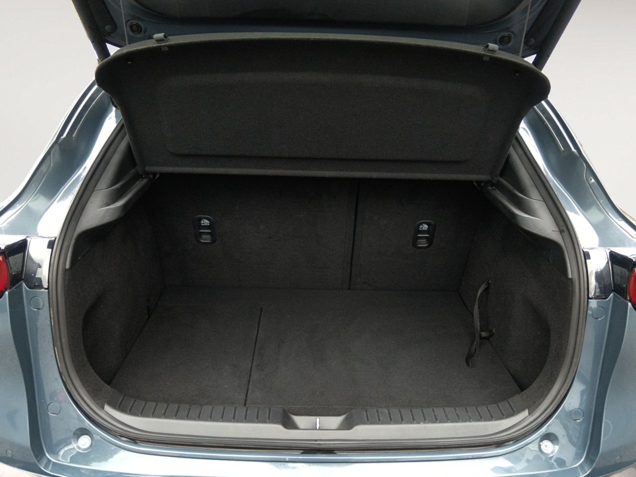 Foto Mazda CX-30 11