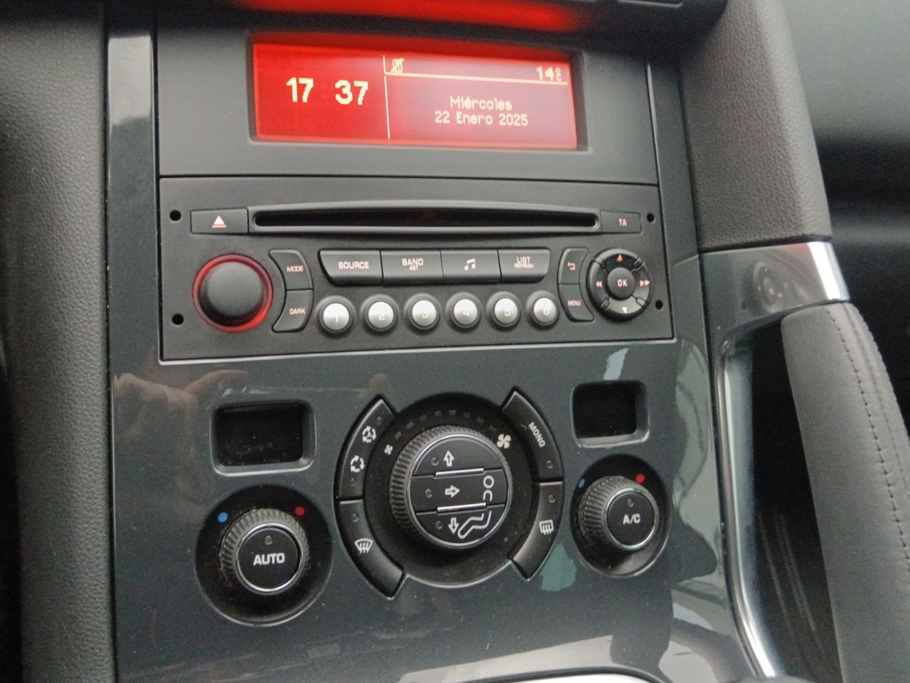 Foto Peugeot 3008 13