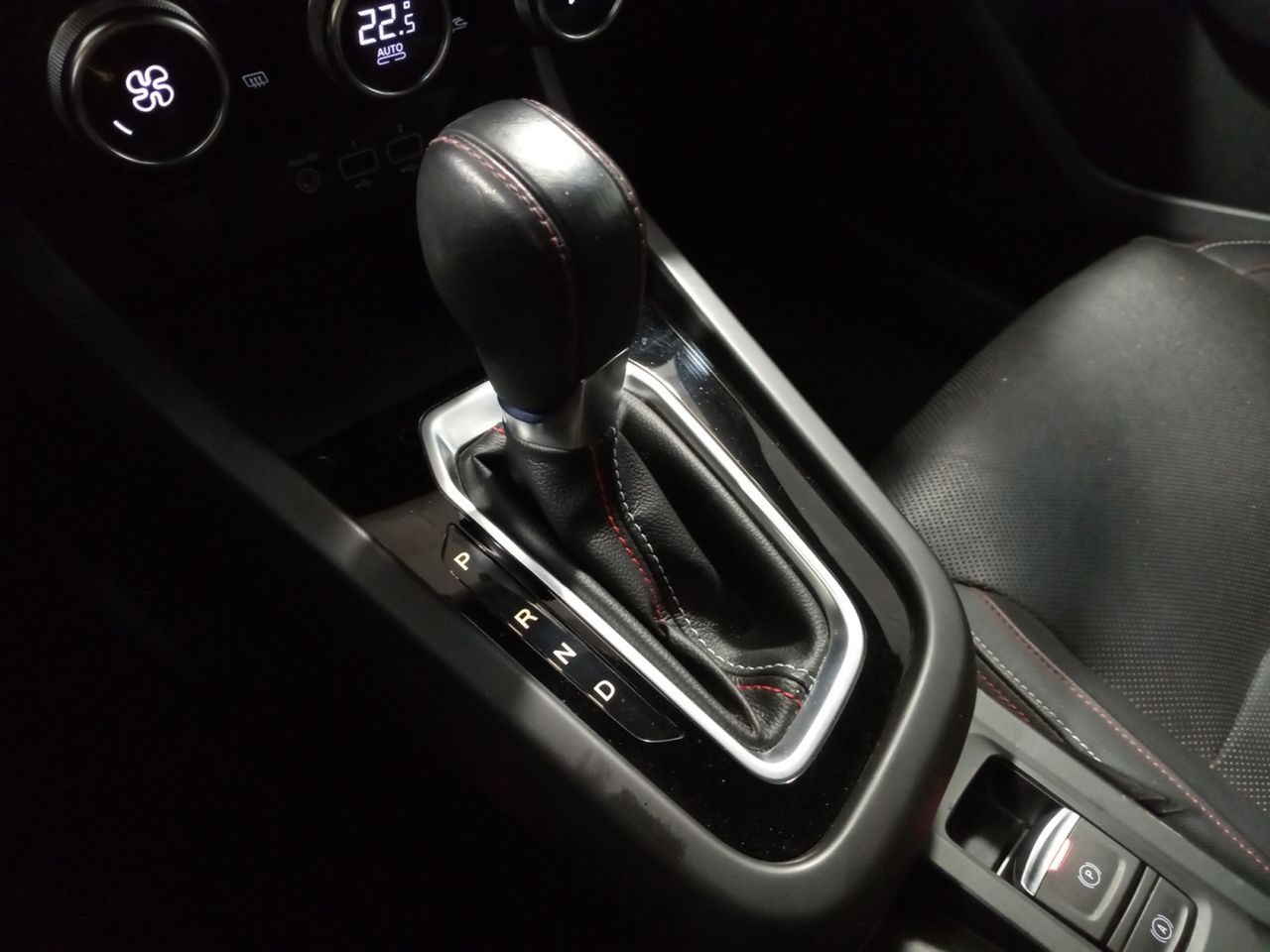 Foto Renault Arkana 12
