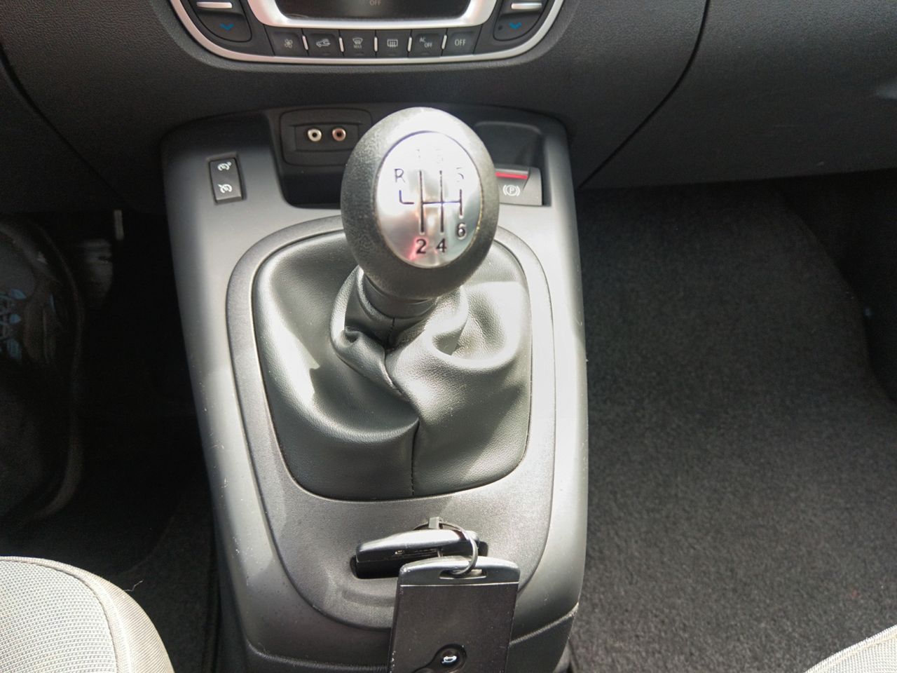 Foto Renault Scénic 11