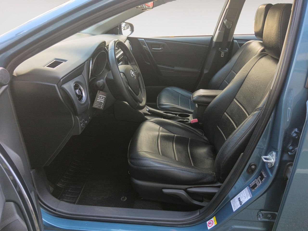 Foto Toyota Auris 8