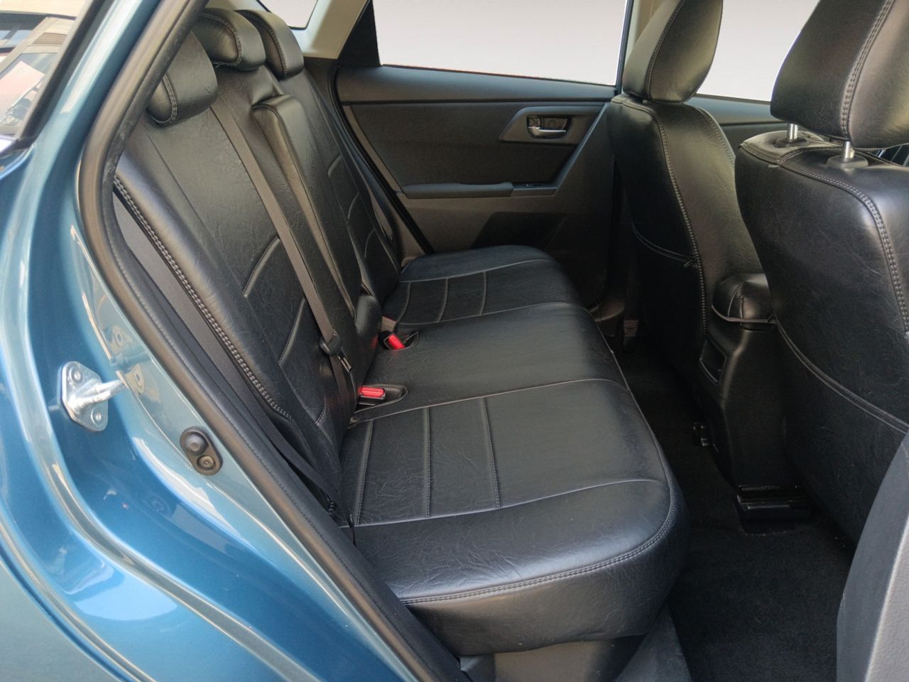 Foto Toyota Auris 9