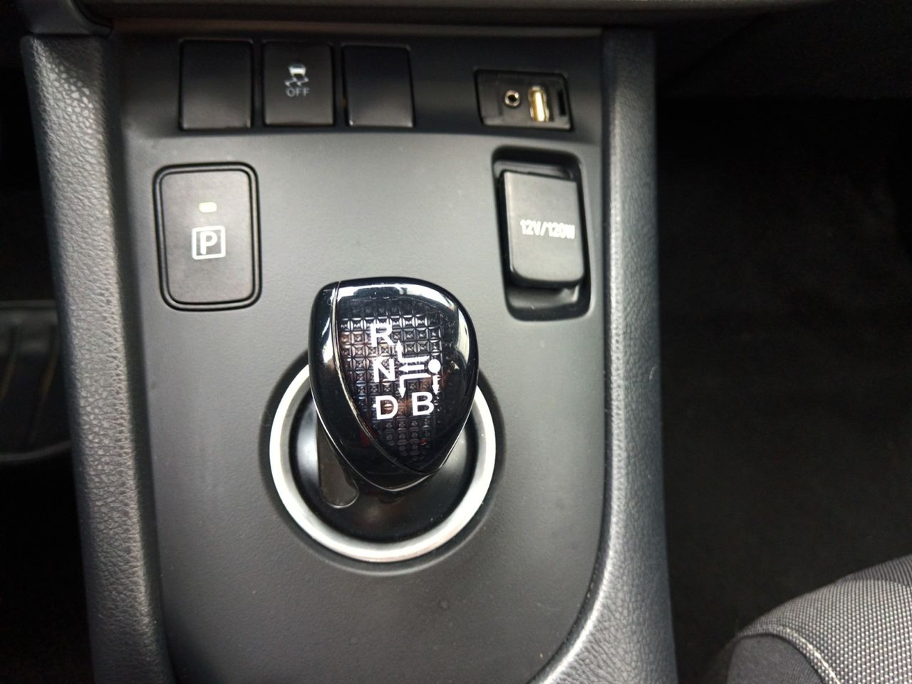 Foto Toyota Auris 12