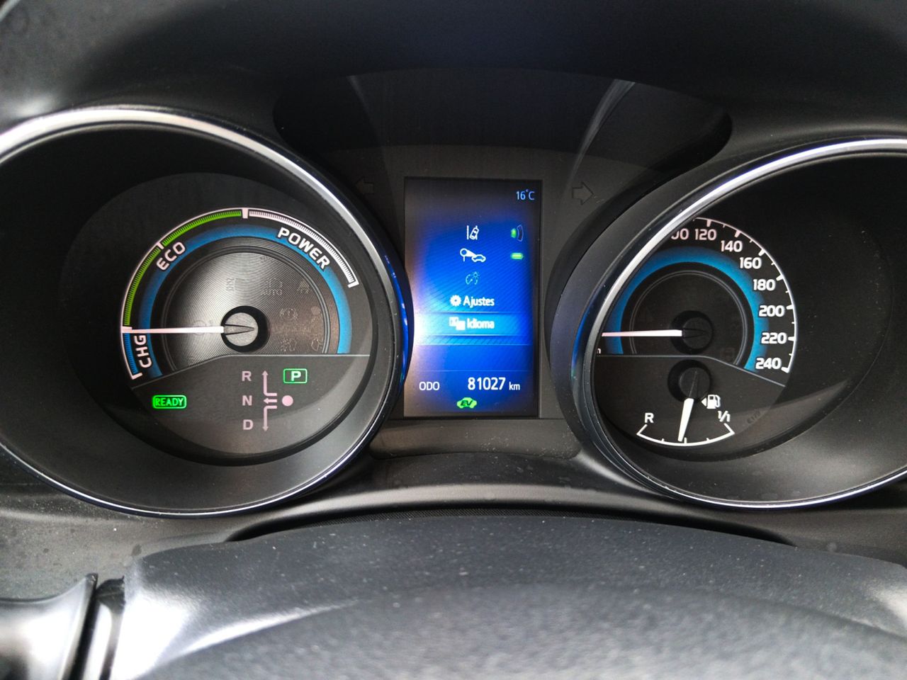Foto Toyota Auris 13