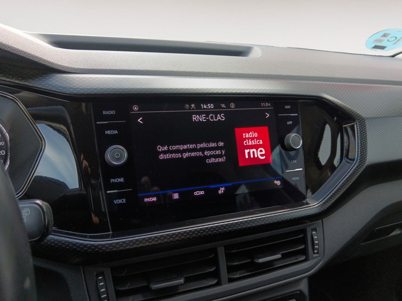 Foto Volkswagen T-Cross 14