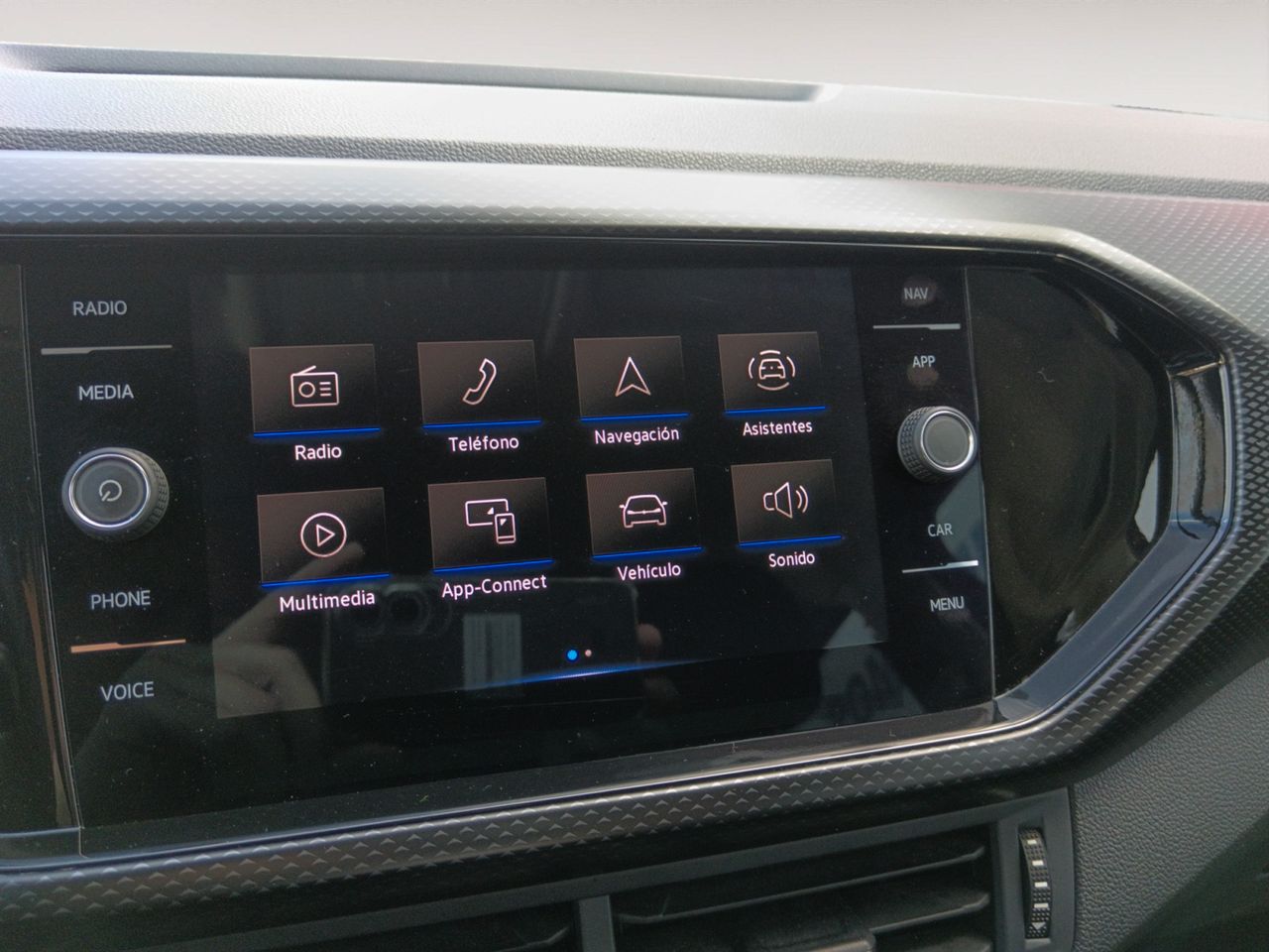 Foto Volkswagen T-Cross 15