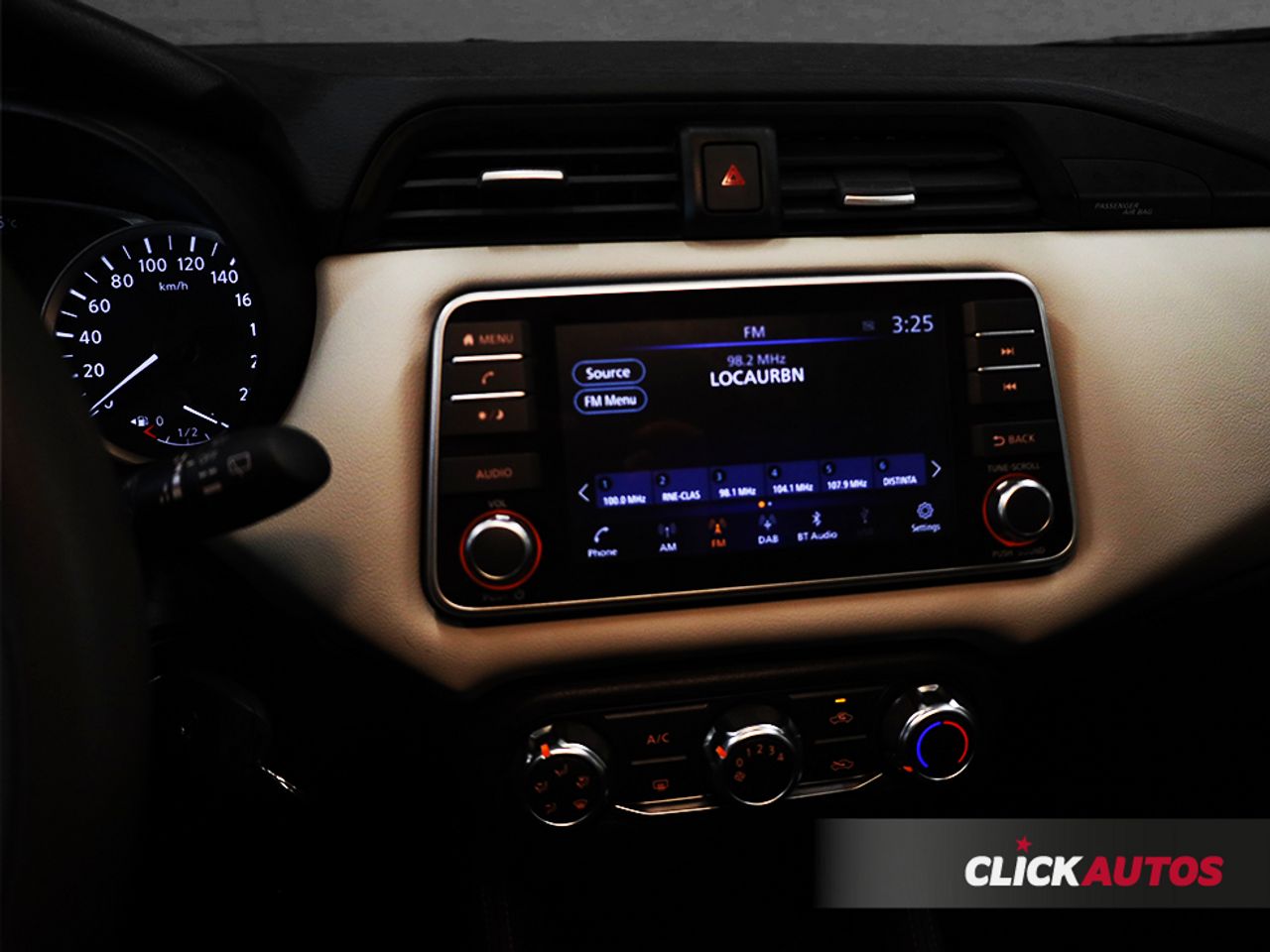 Foto Nissan Micra 7
