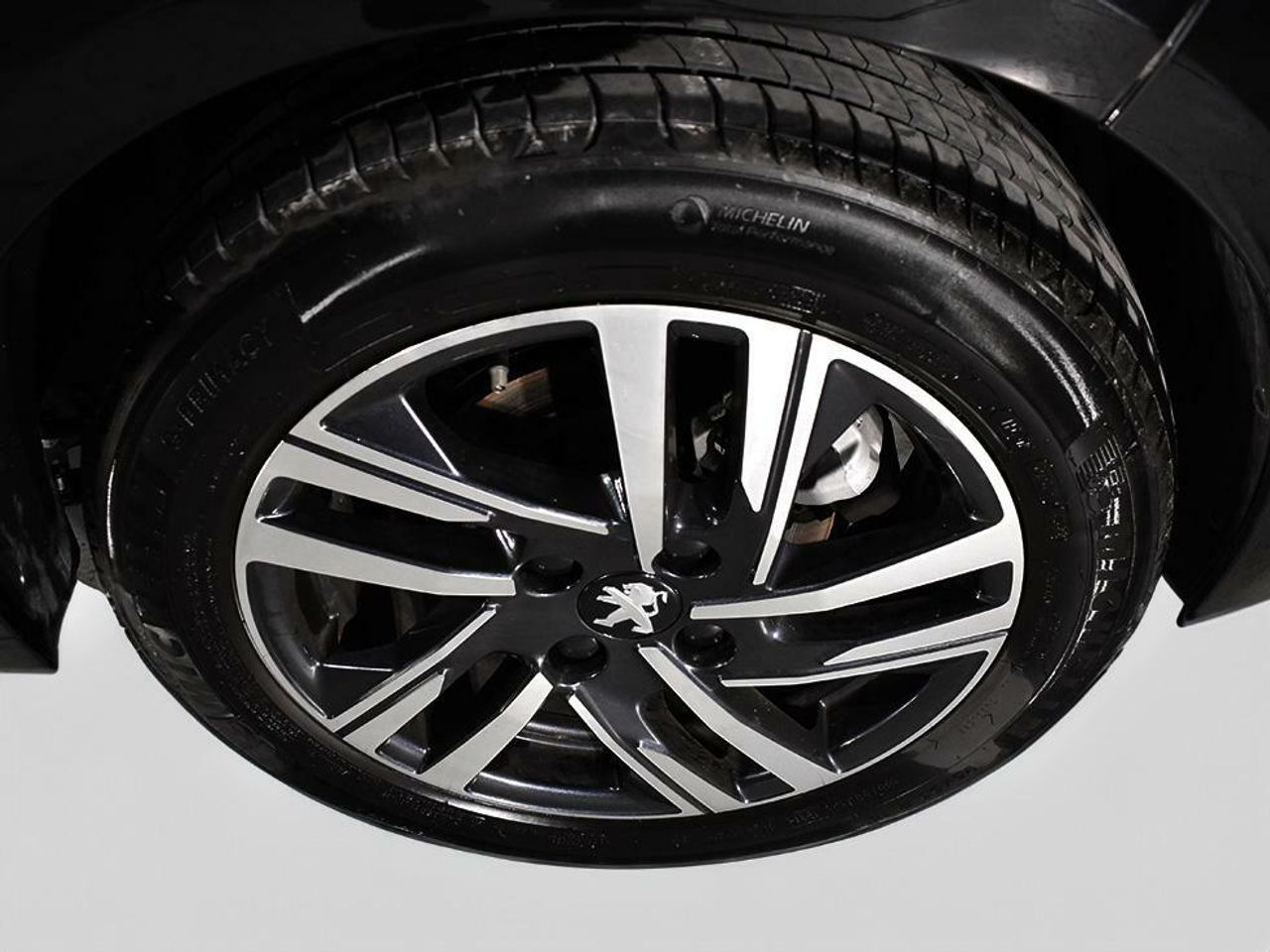 Foto Peugeot 208 17