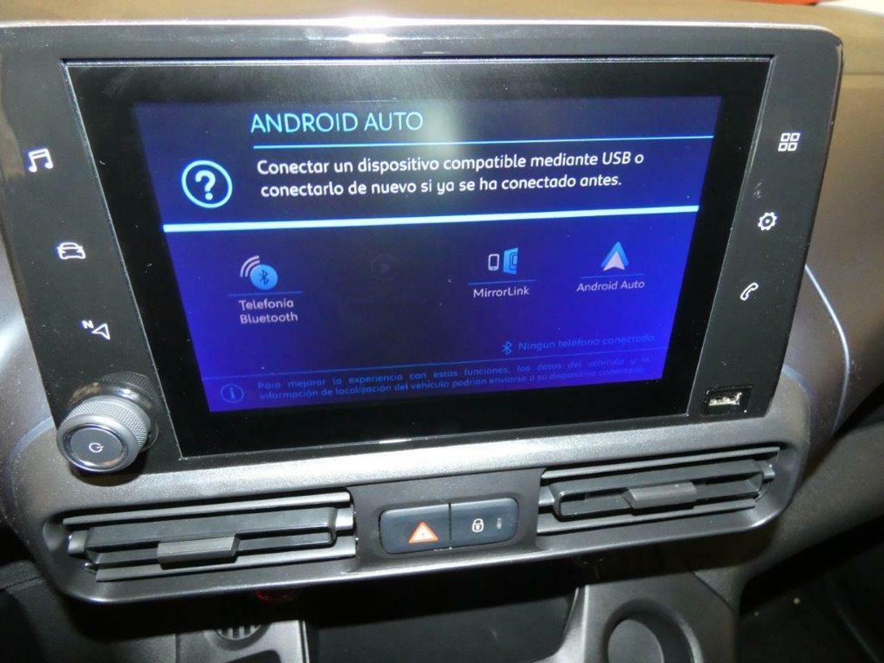Foto Peugeot Rifter 8
