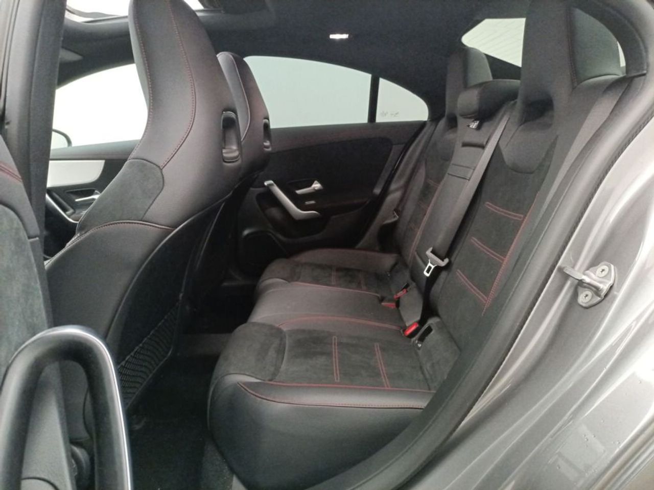Foto Mercedes-Benz Clase CLA 10