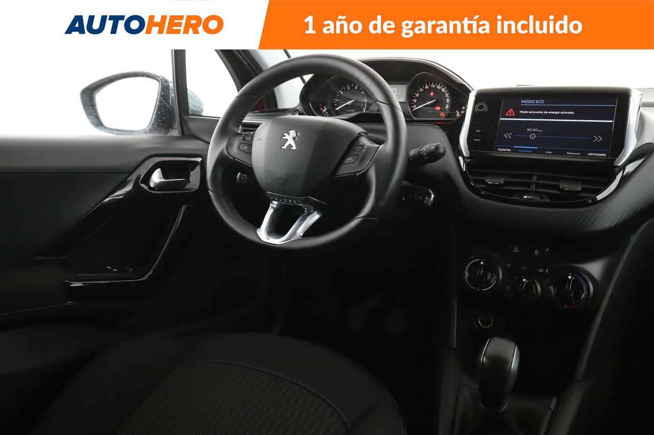Foto Peugeot 208 13