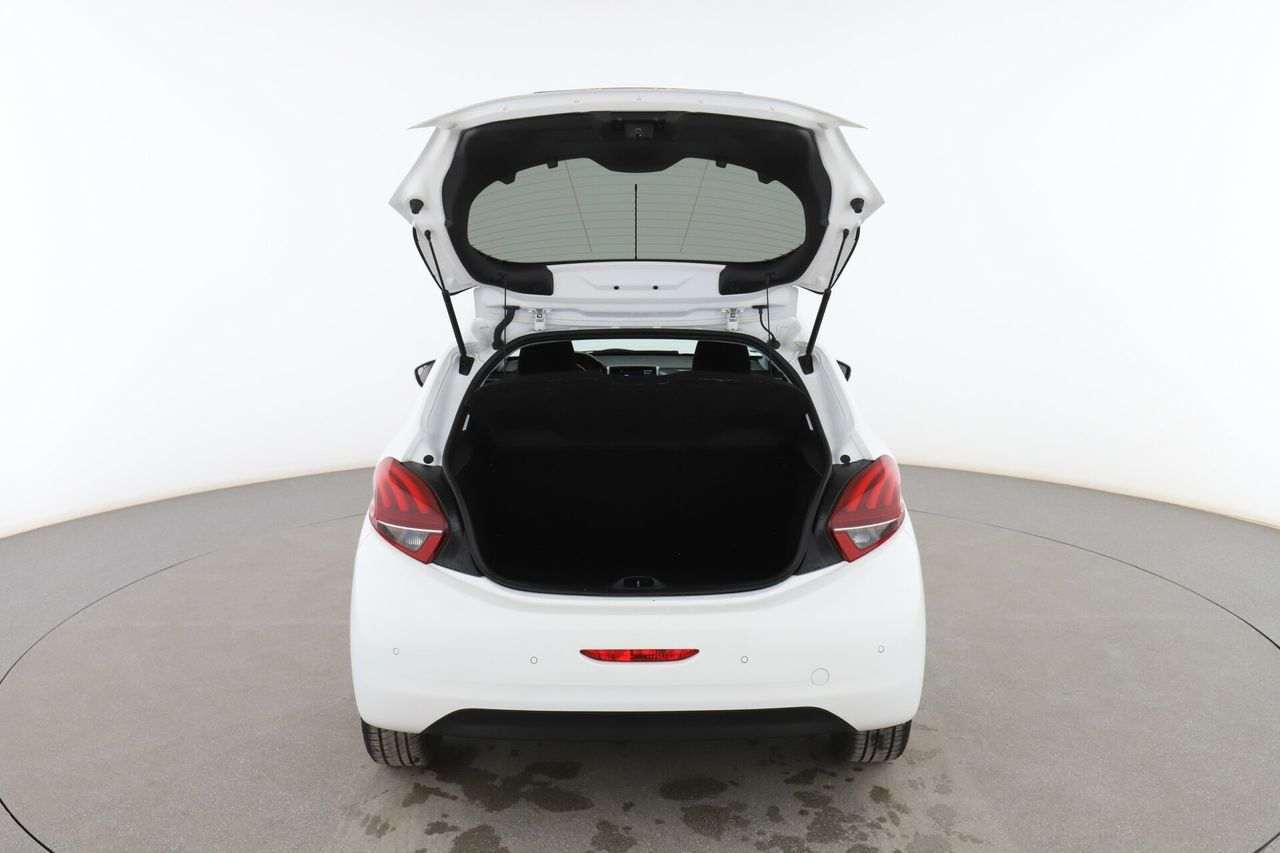 Foto Peugeot 208 16