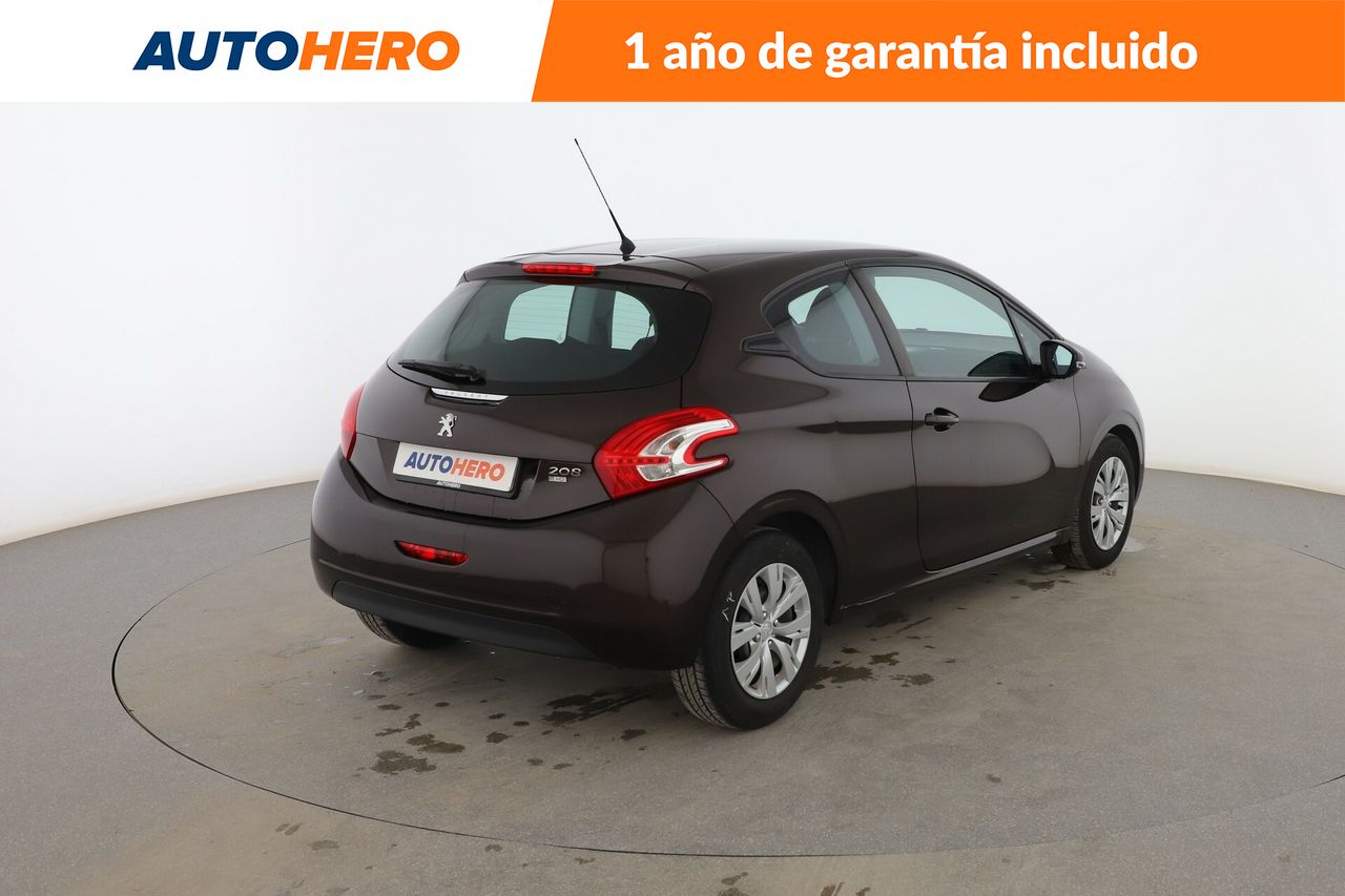 Foto Peugeot 208 5