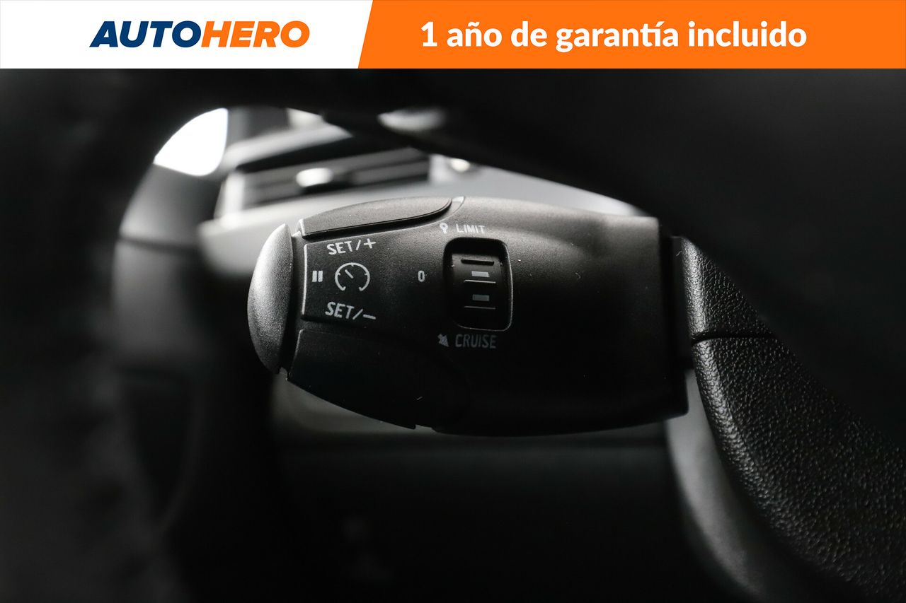 Foto Peugeot 208 24