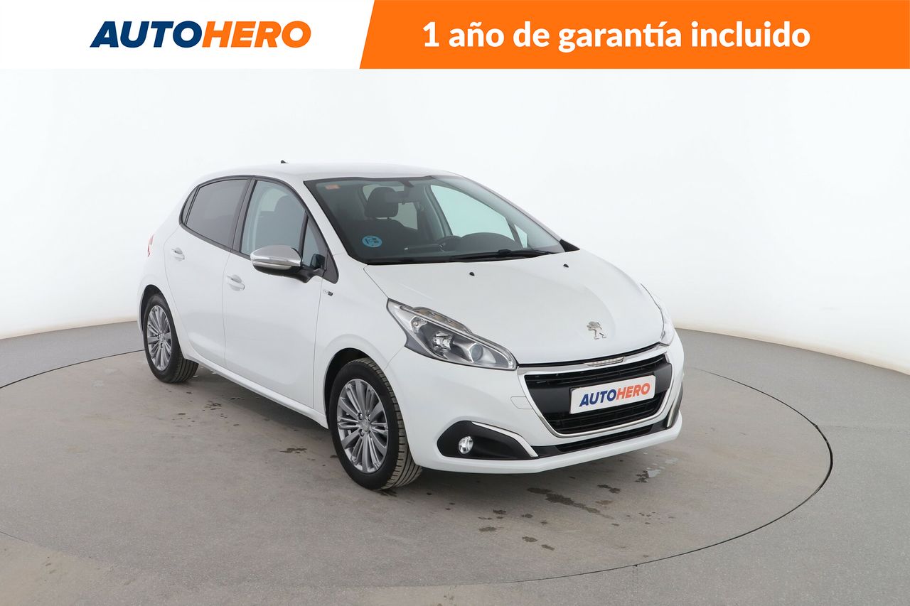 Foto Peugeot 208 8