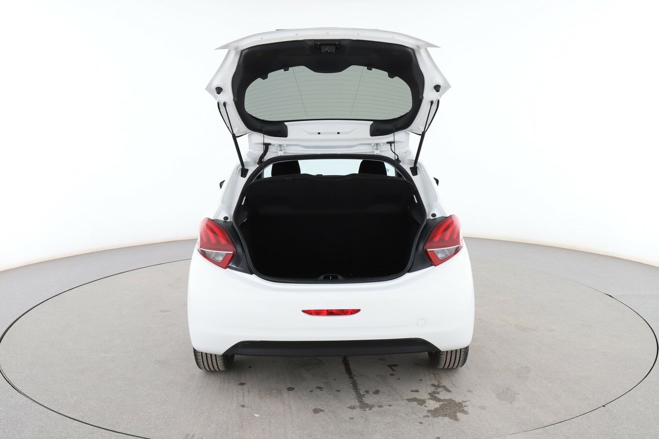 Foto Peugeot 208 17
