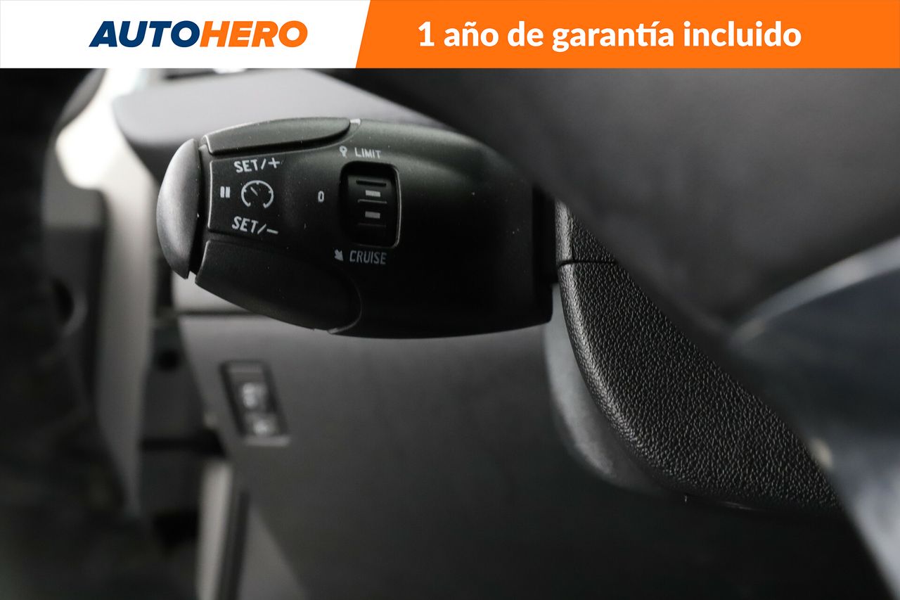 Foto Peugeot 208 23