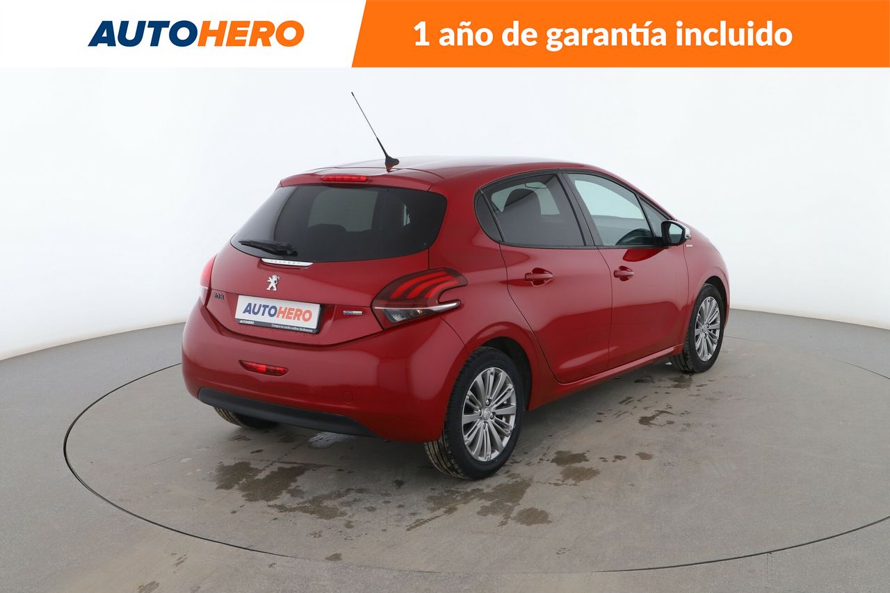 Foto Peugeot 208 5