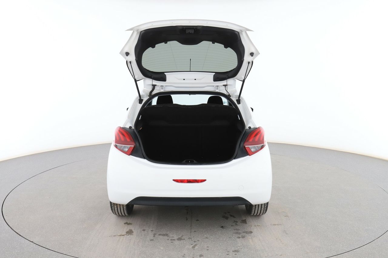 Foto Peugeot 208 16