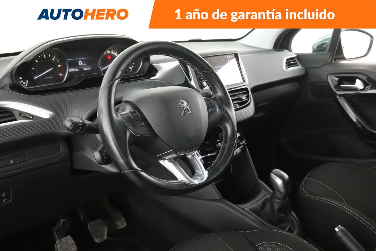 Foto Peugeot 208 11