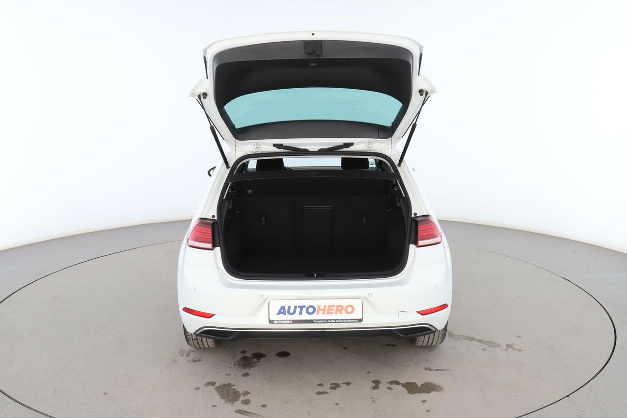 Foto Volkswagen Golf 17