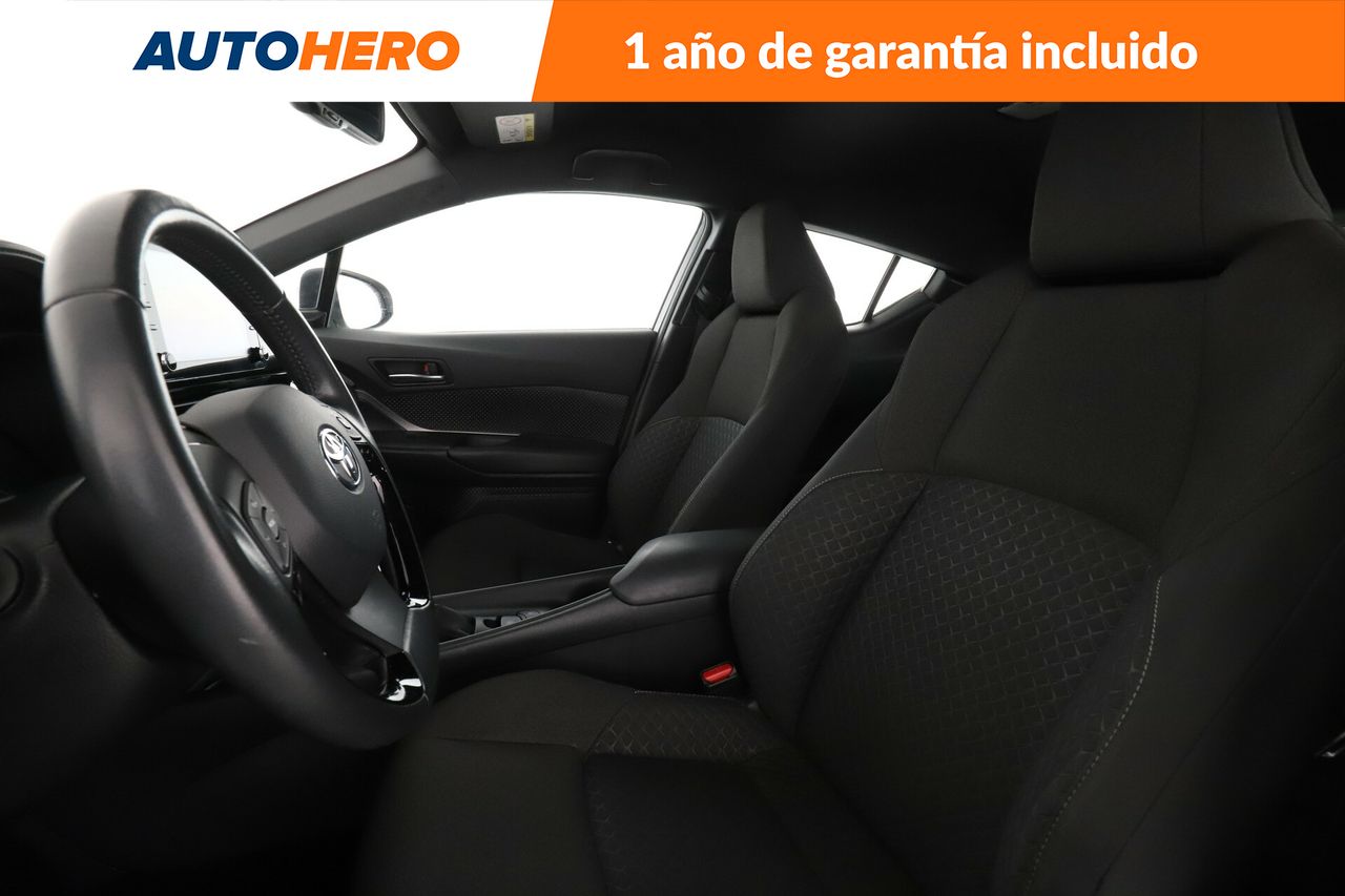 Foto Toyota C-HR 11