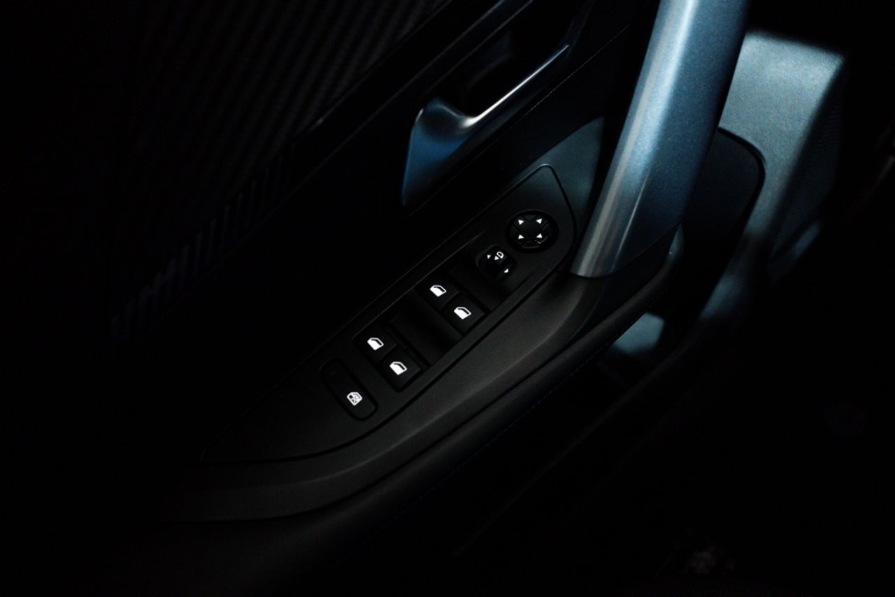 Foto Peugeot 2008 12