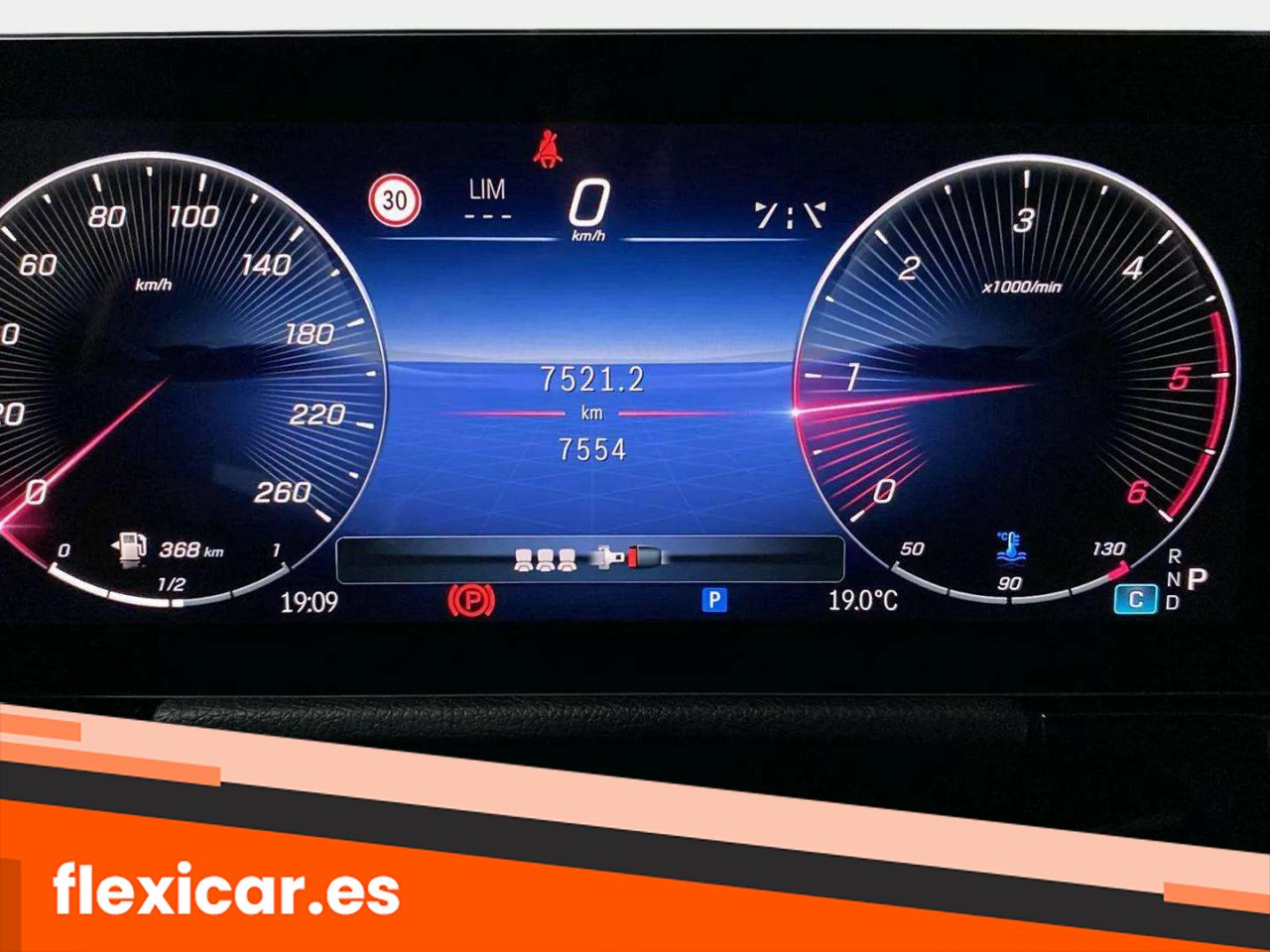 Foto Mercedes-Benz Clase GLA 12