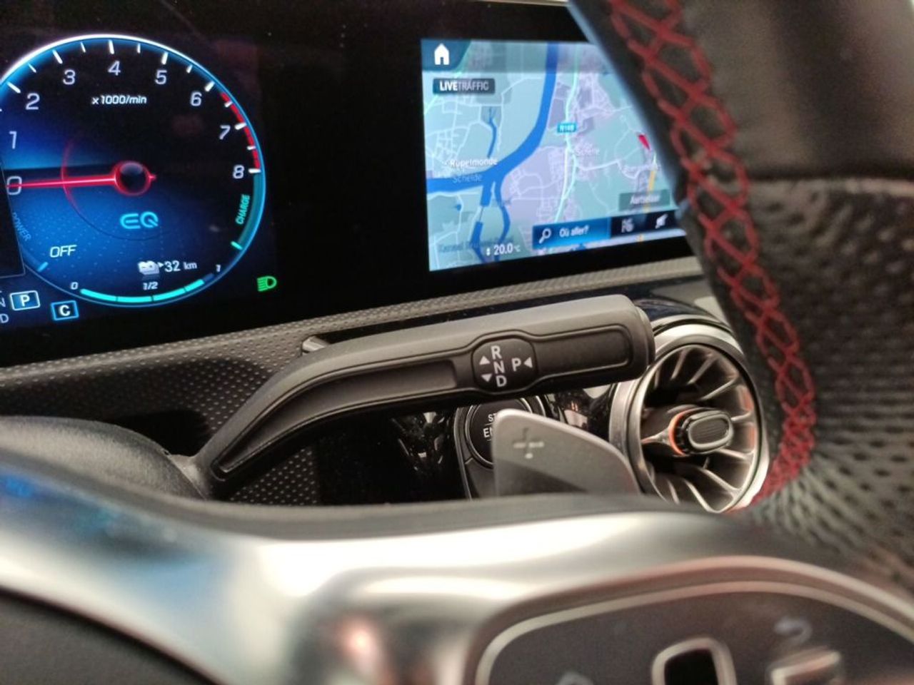 Foto Mercedes-Benz Clase CLA 14
