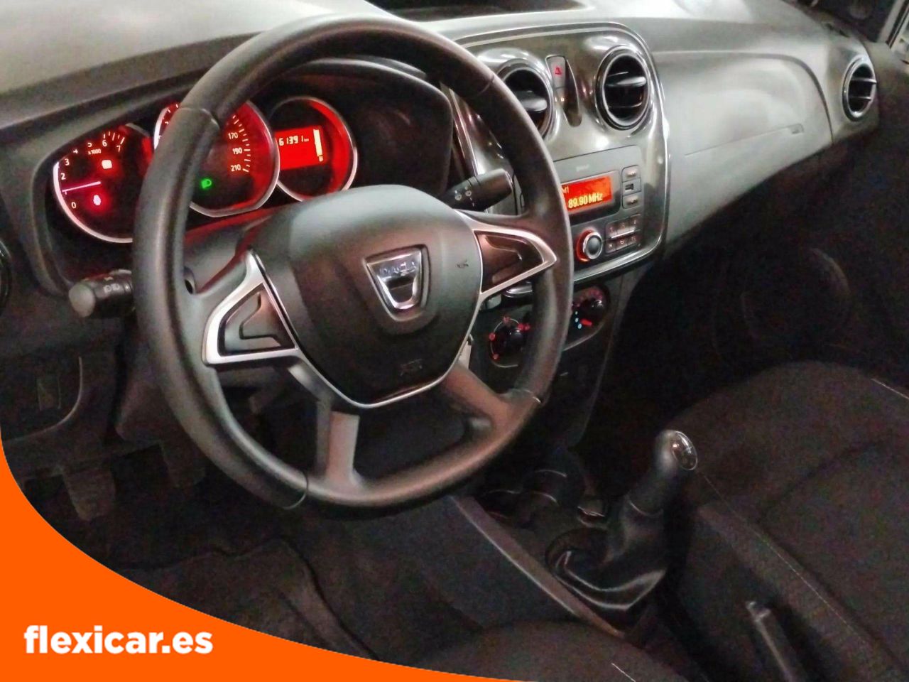 Foto Dacia Logan 8
