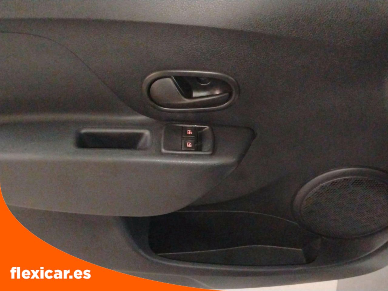 Foto Dacia Logan 18