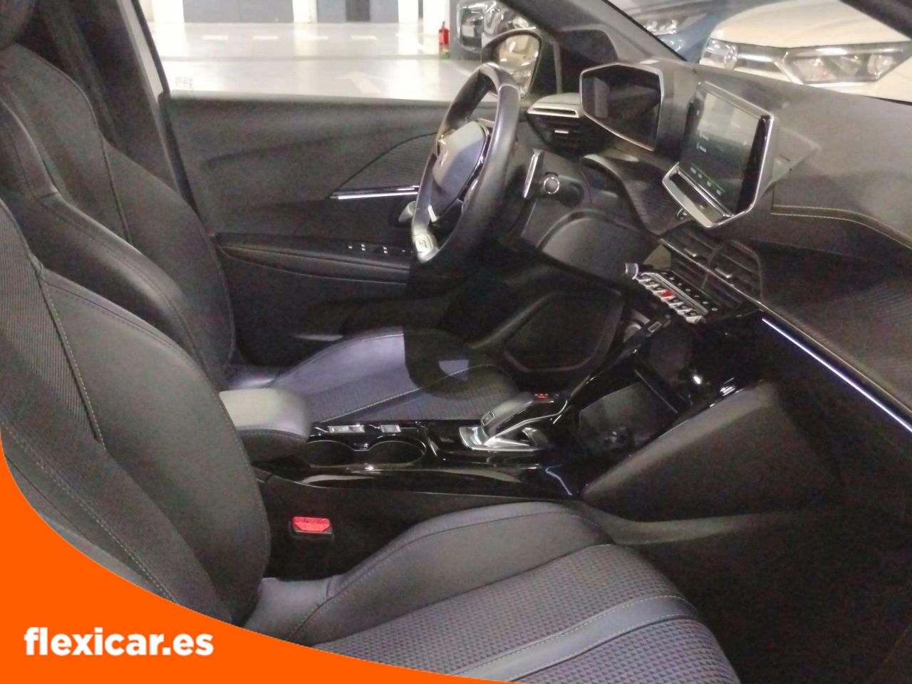 Foto Peugeot 208 11