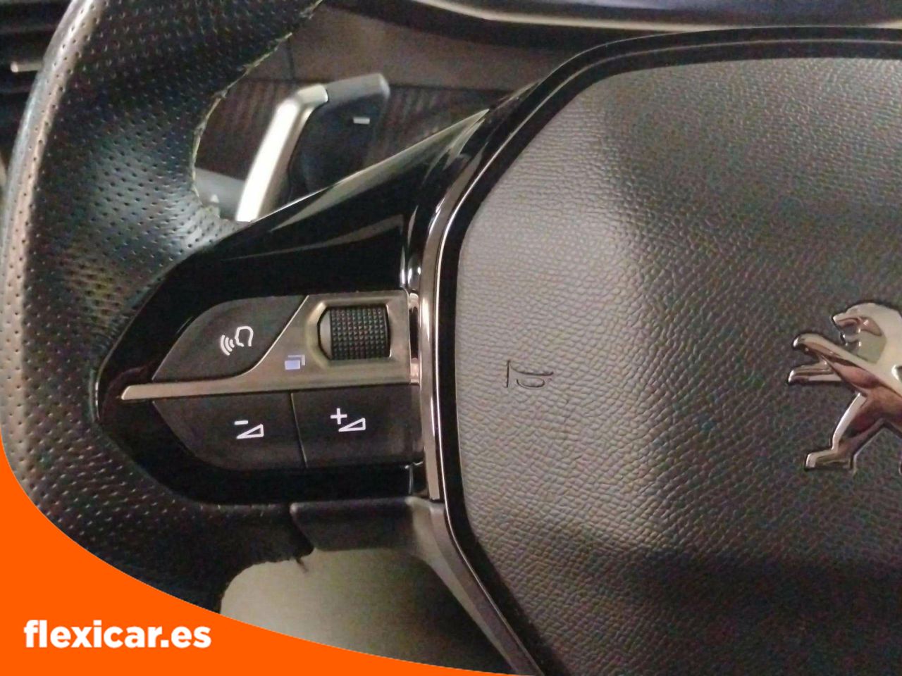 Foto Peugeot 208 16