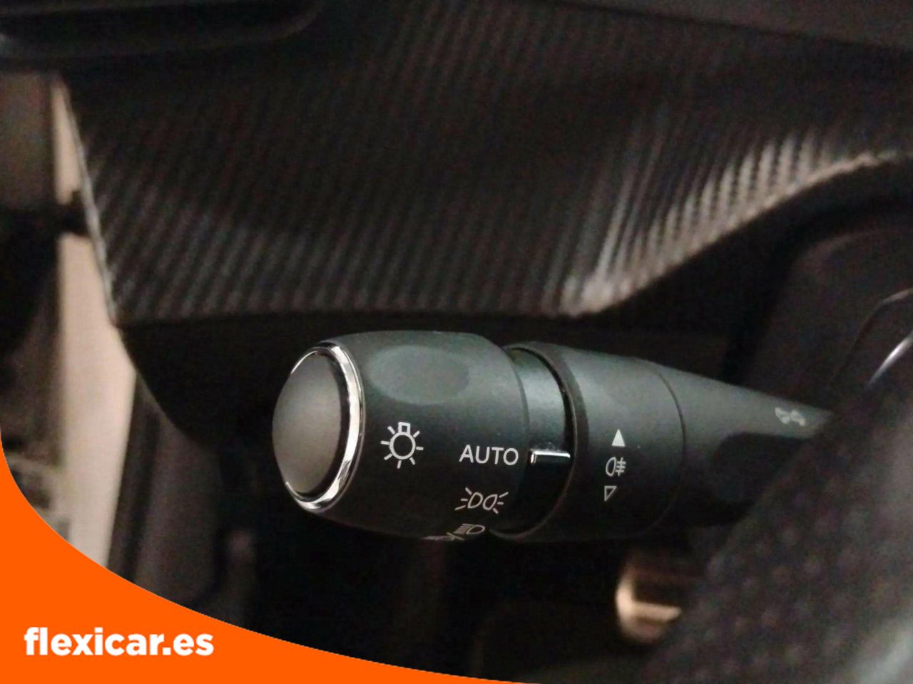 Foto Peugeot 208 19