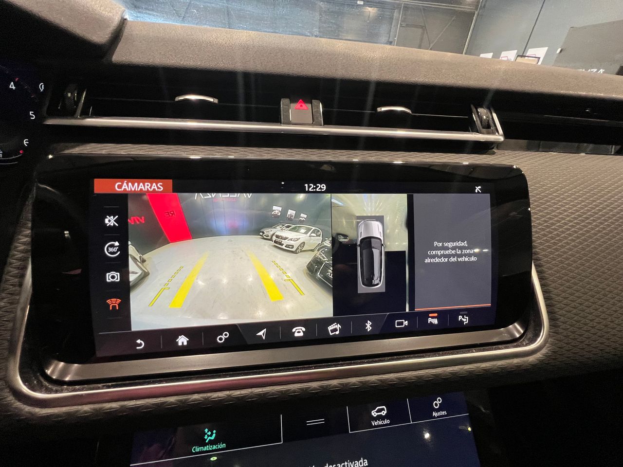 Foto Land-Rover Range Rover Velar 13