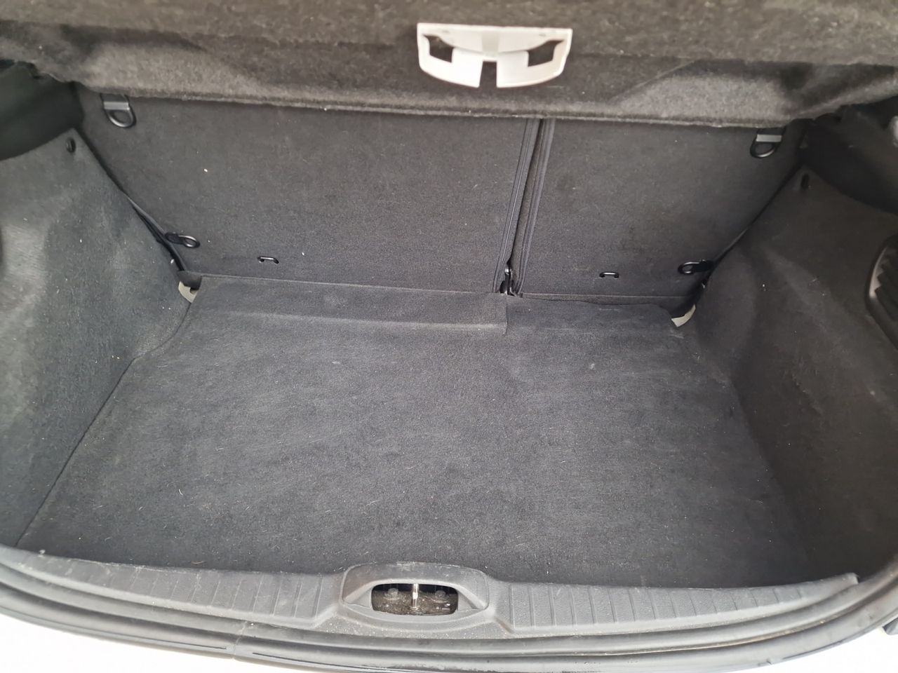 Foto Peugeot 208 11
