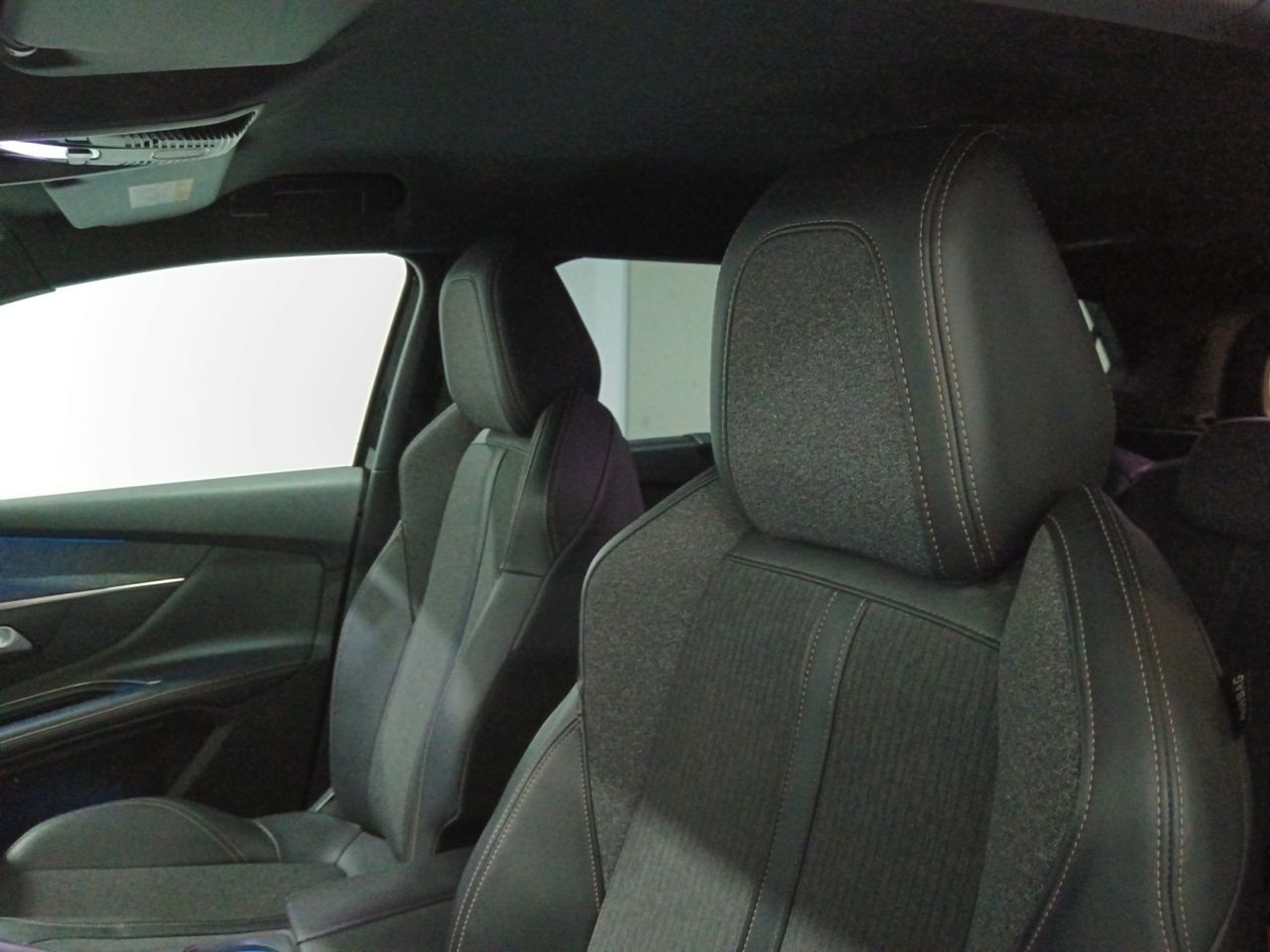 Foto Peugeot 5008 18