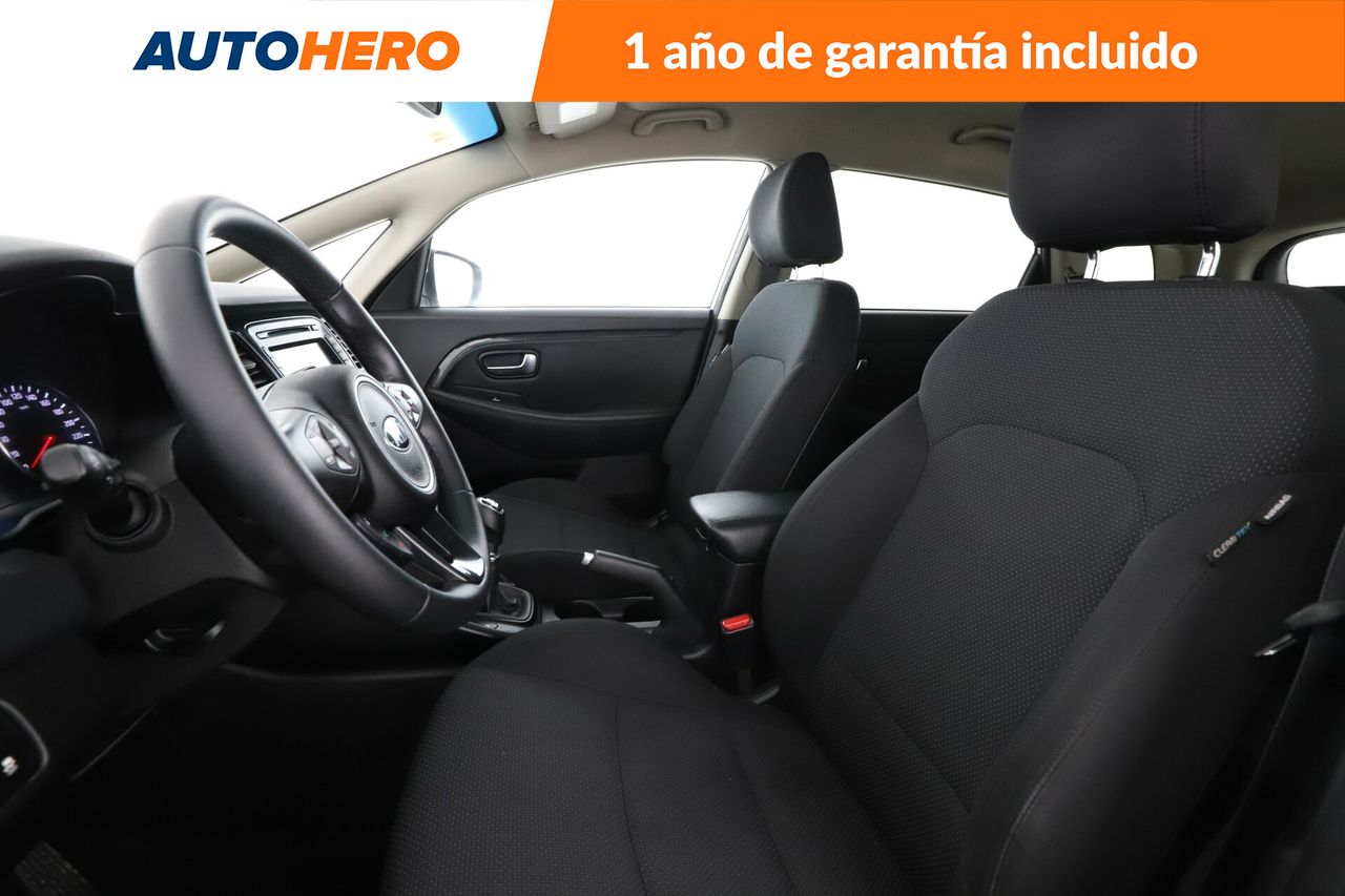 Foto Kia Carens 10