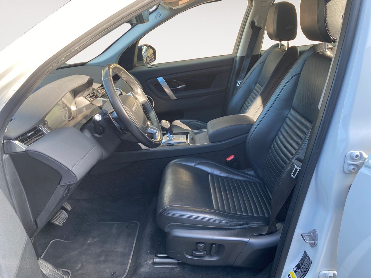 Foto Land-Rover Discovery Sport 8