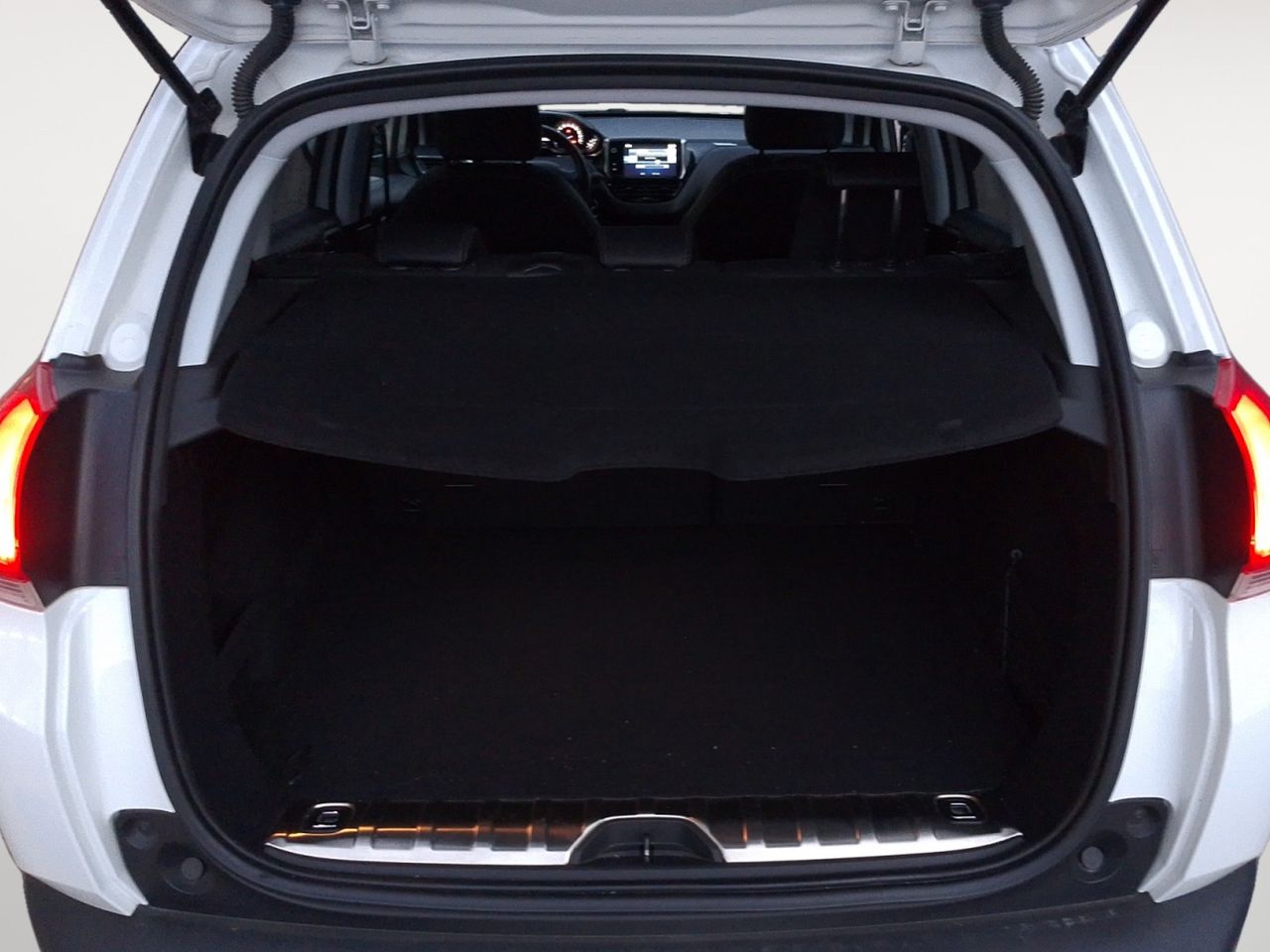 Foto Peugeot 2008 10