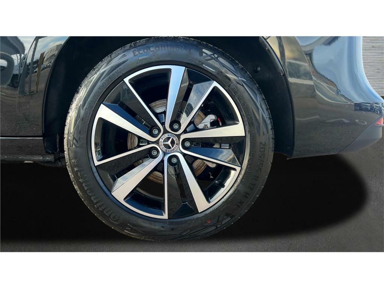 Foto Mercedes-Benz EQT 33