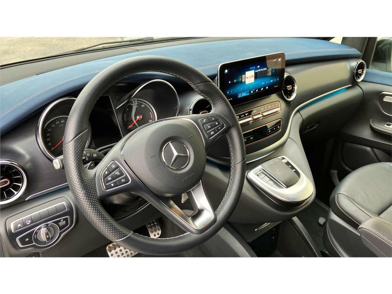 Foto Mercedes-Benz EQV 6
