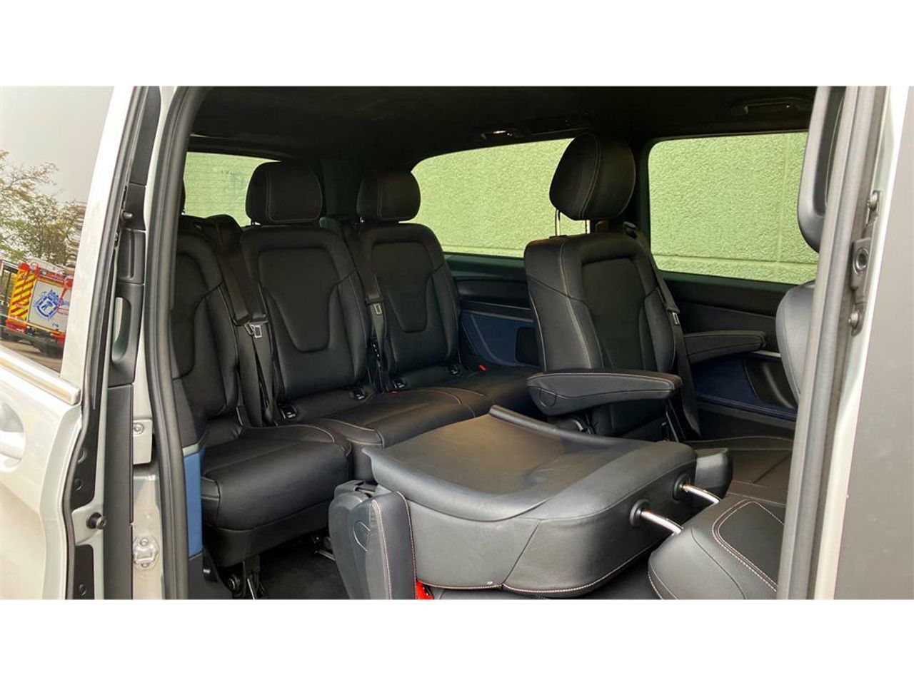Foto Mercedes-Benz EQV 29