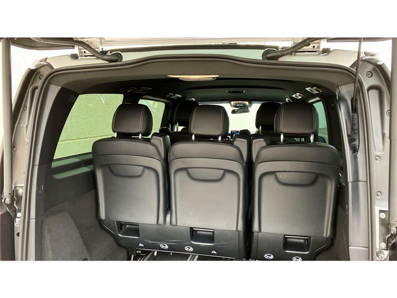 Foto Mercedes-Benz EQV 31