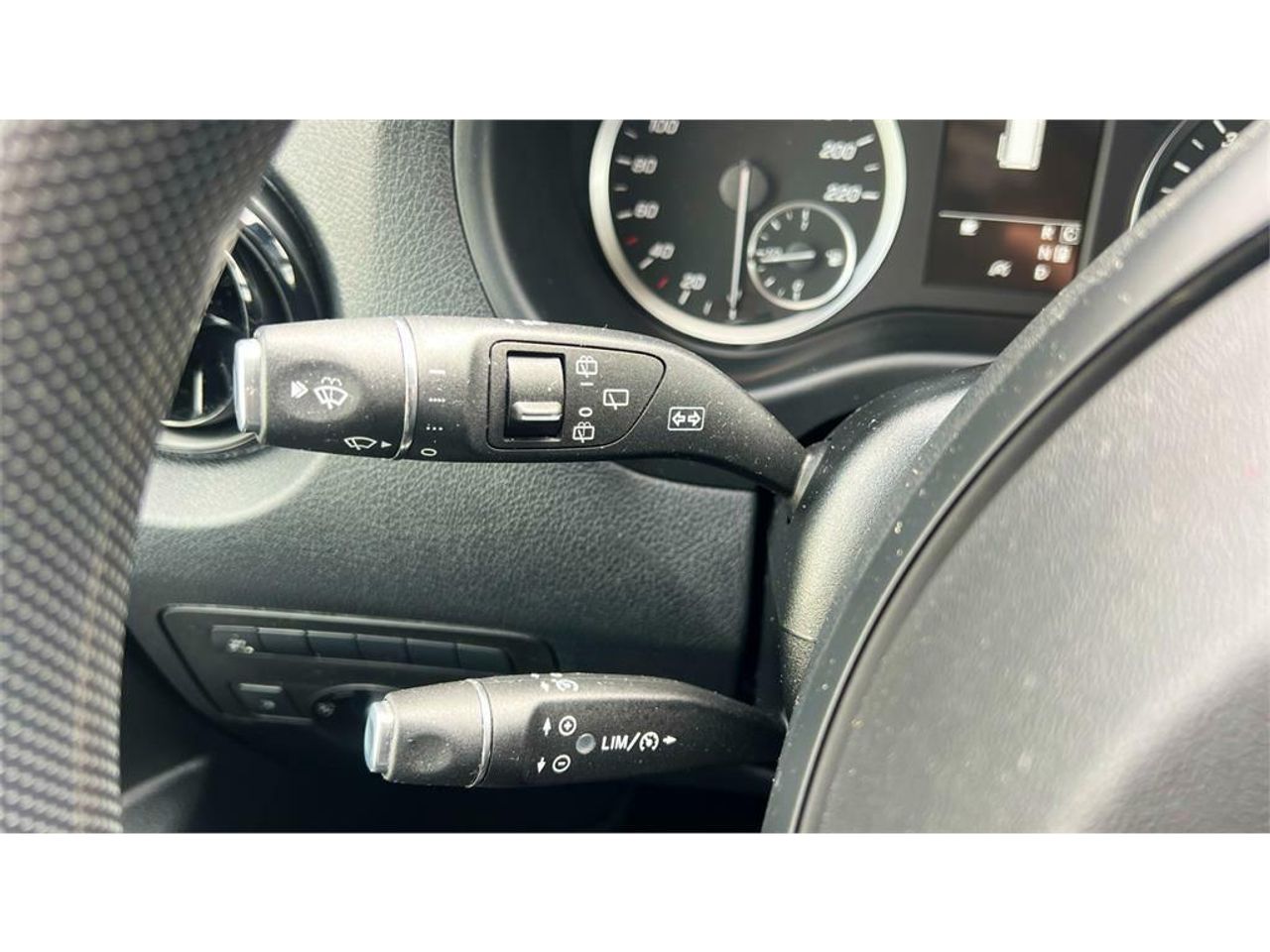 Foto Mercedes-Benz Vito 16
