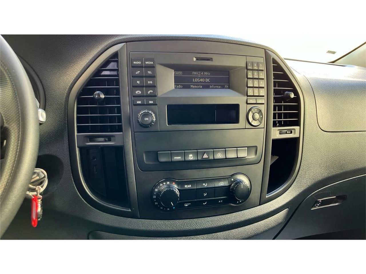Foto Mercedes-Benz Vito 23